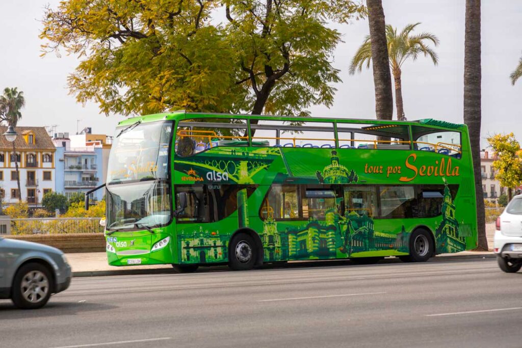 Hop-On Hop-Off Sevilla Sevirama