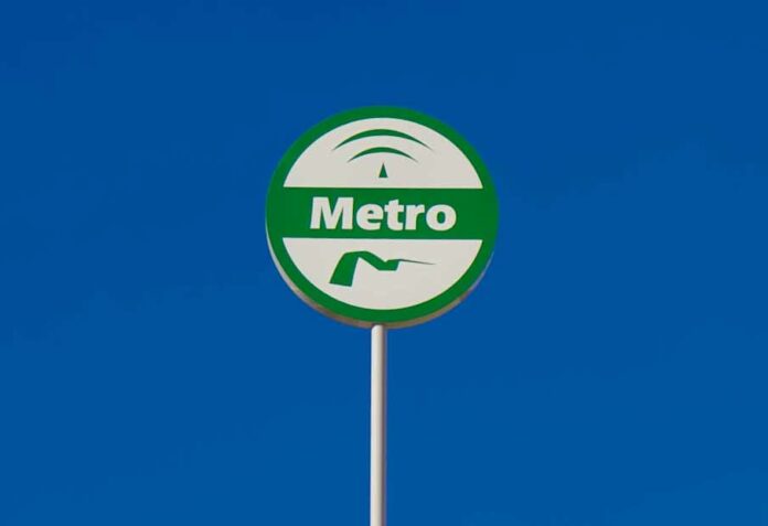 Öffentliche Verkehrsmittel Metro Sevilla